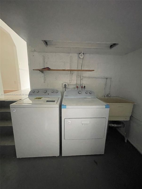 Interior, Utility Closets, Washer