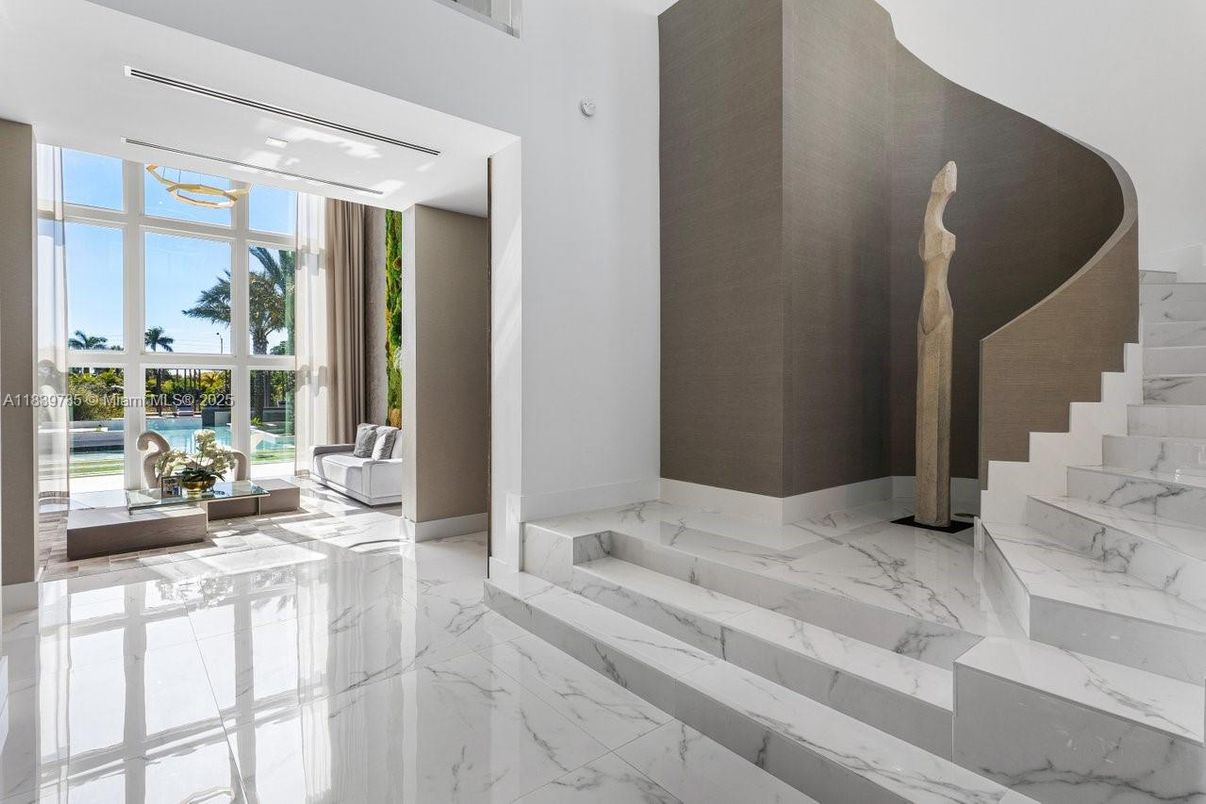 Interior, Marble, Water
