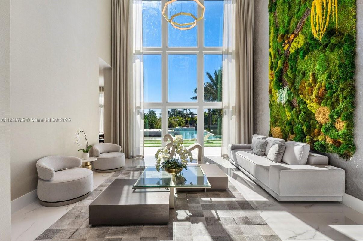 Interior, Living room, Water