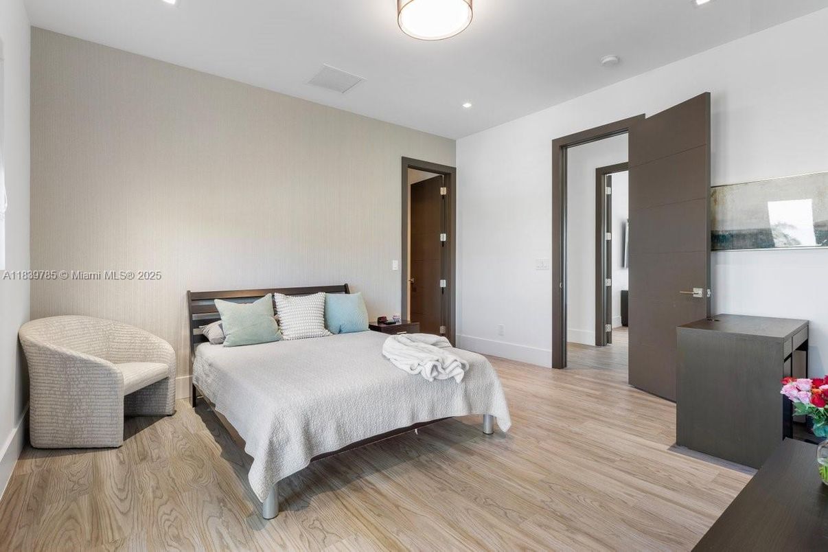 Bedroom, Interior, Recessed Lighting, Wood Texture Flooring