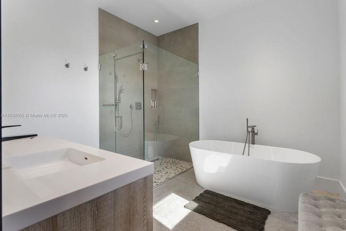 Bathroom, Free Standing Baths, Glass Shower, Interior, Recessed Lighting