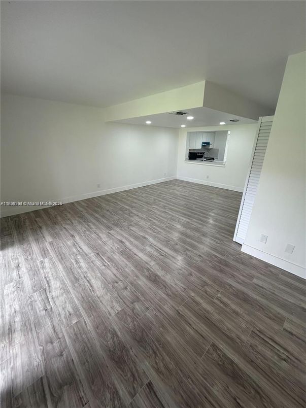 Empty room, Interior, Recessed Lighting, Wood Texture Flooring