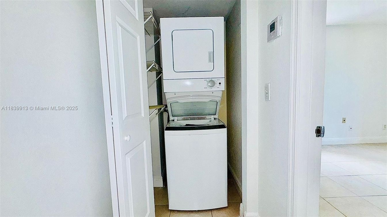 Interior, Utility Closets, Washer