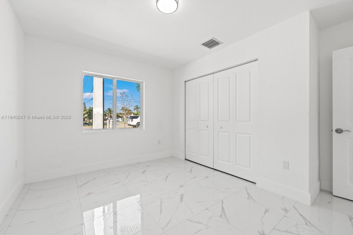 Empty room, Interior, Marble