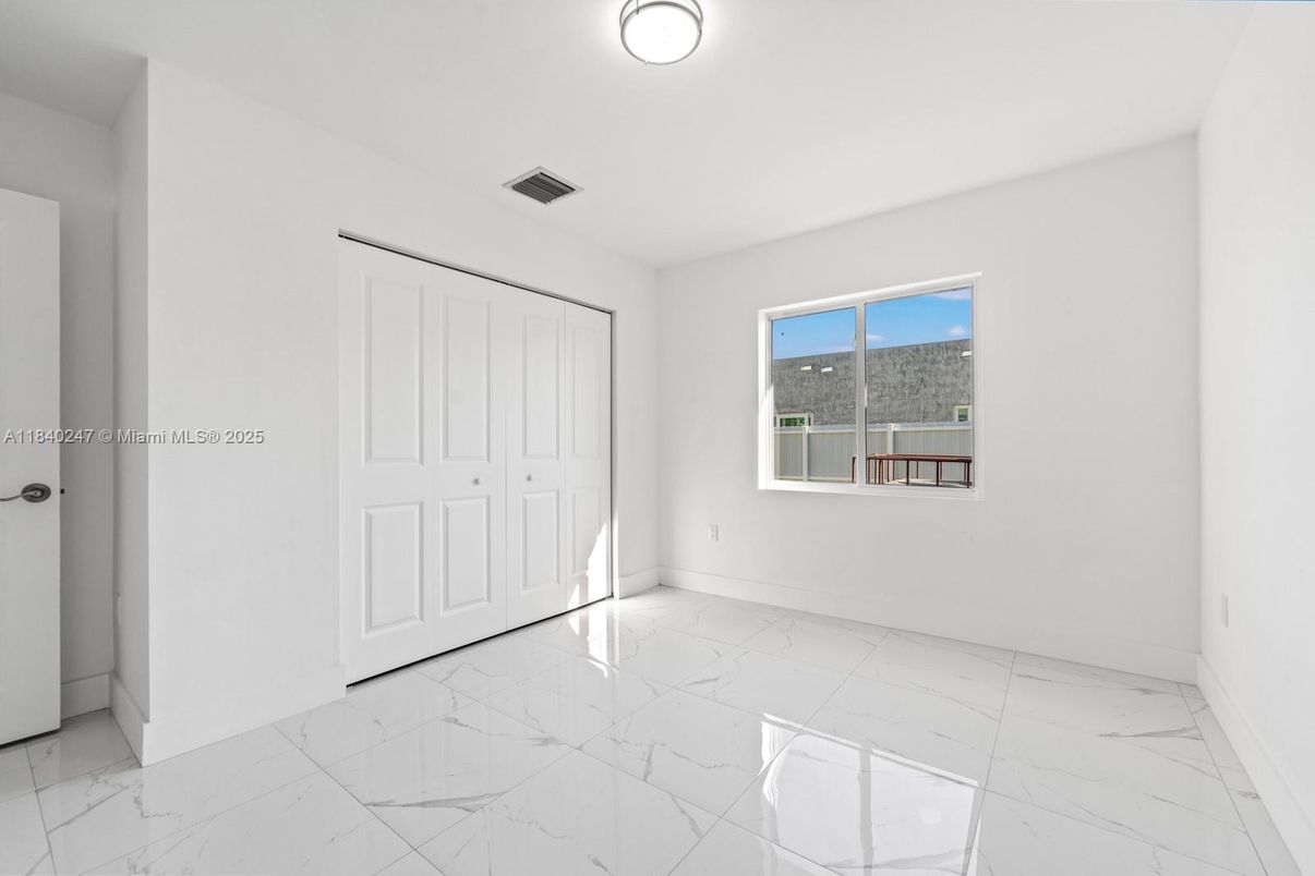 Empty room, Interior, Marble