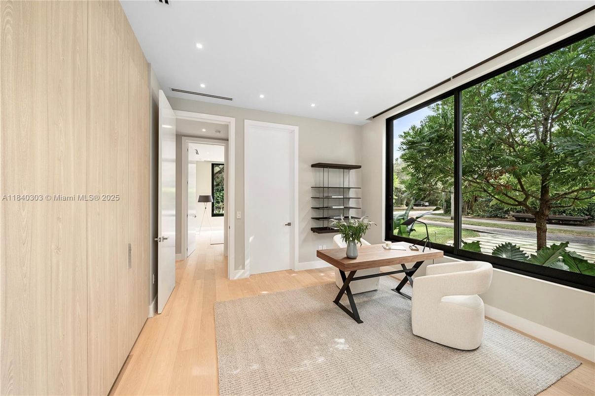 Home Office, Interior, Recessed Lighting, Wood Texture Flooring