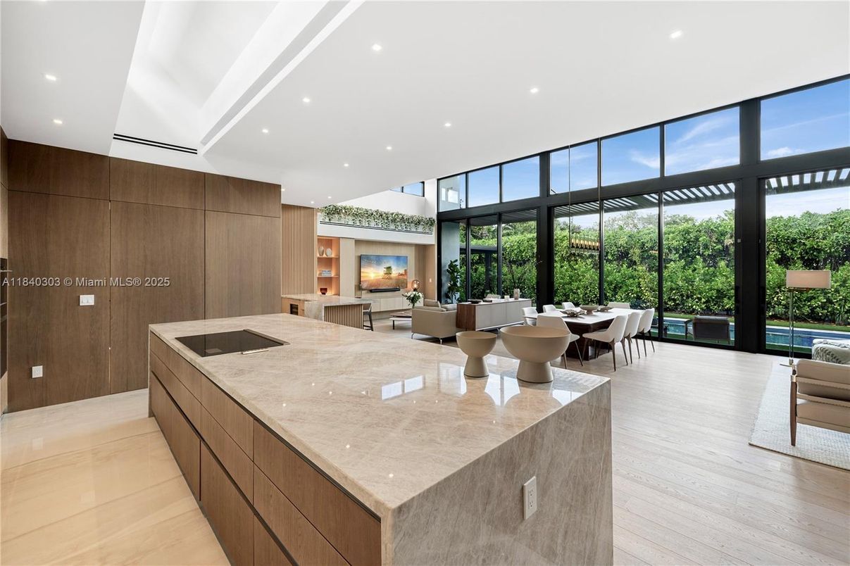 Dining room, Interior, Kitchen, Living room, Recessed Lighting, Wood Texture Flooring