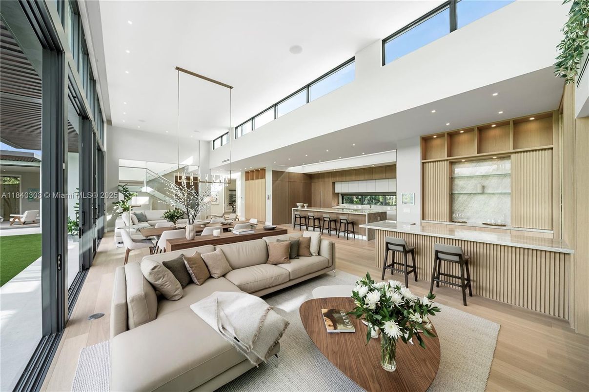 Dining room, Interior, Kitchen, Living room, Pendant Lights, Recessed Lighting, Wood Texture Flooring
