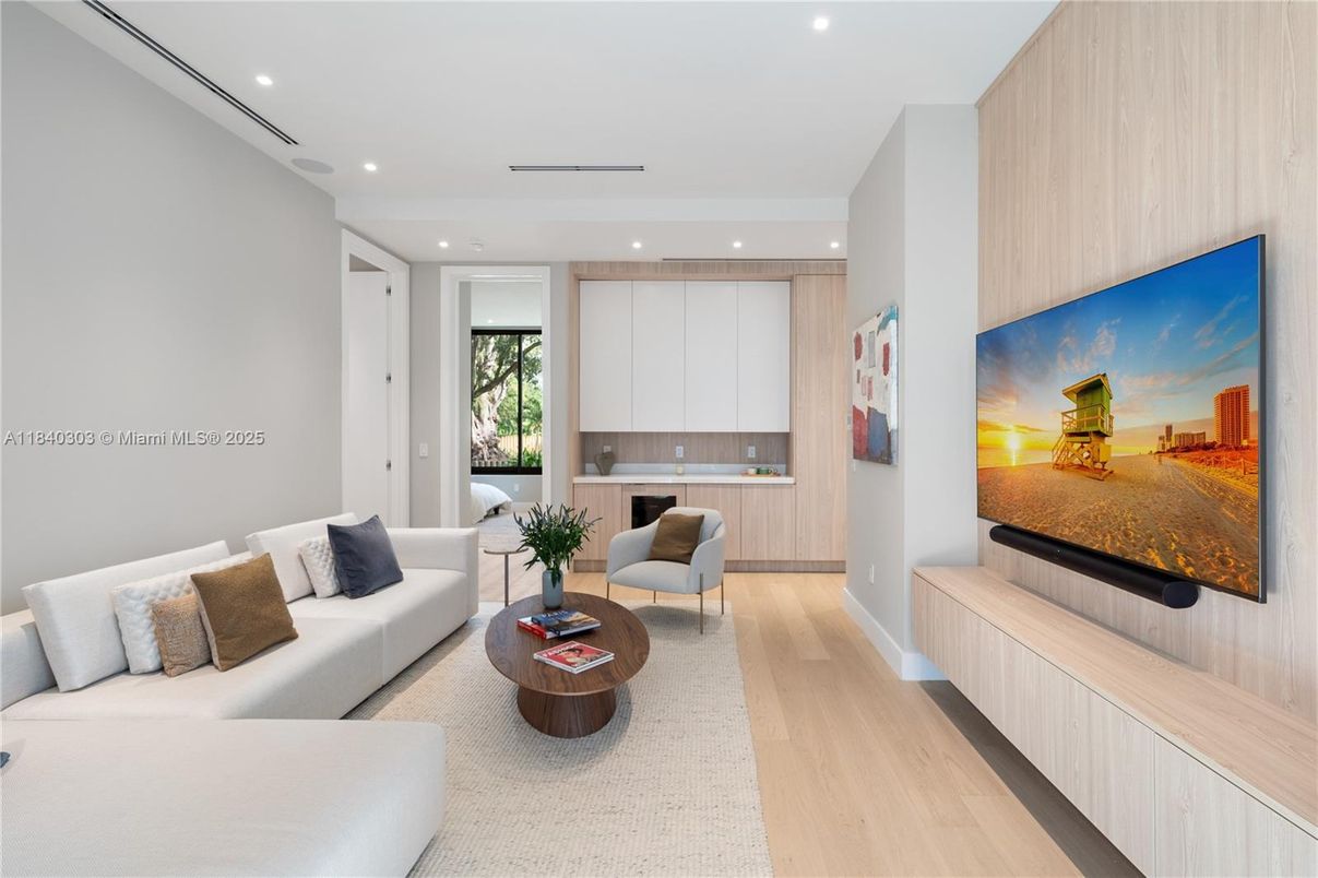 Interior, Living room, Recessed Lighting, Wood Texture Flooring