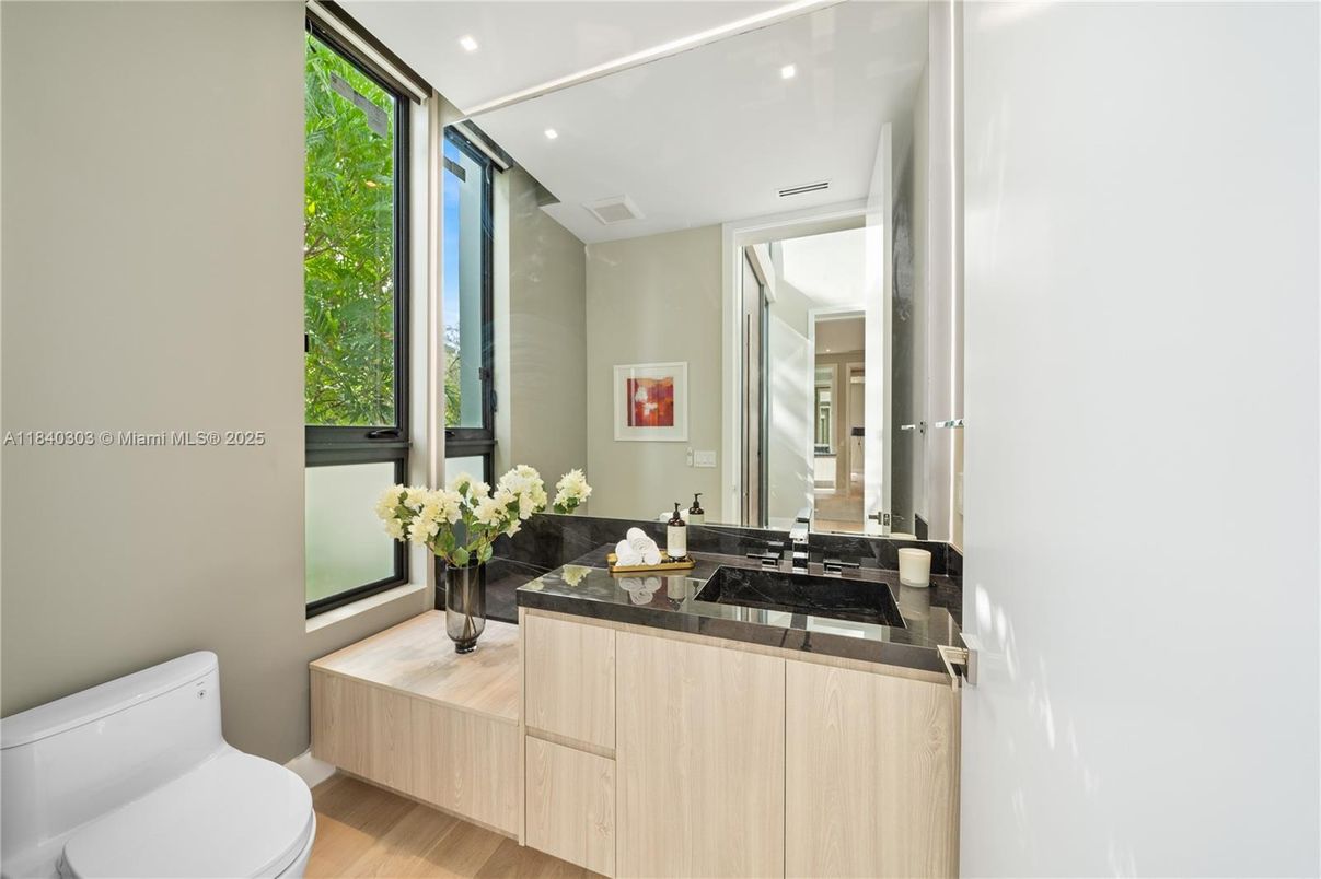 Bathroom, Interior, Recessed Lighting, Wood Texture Flooring