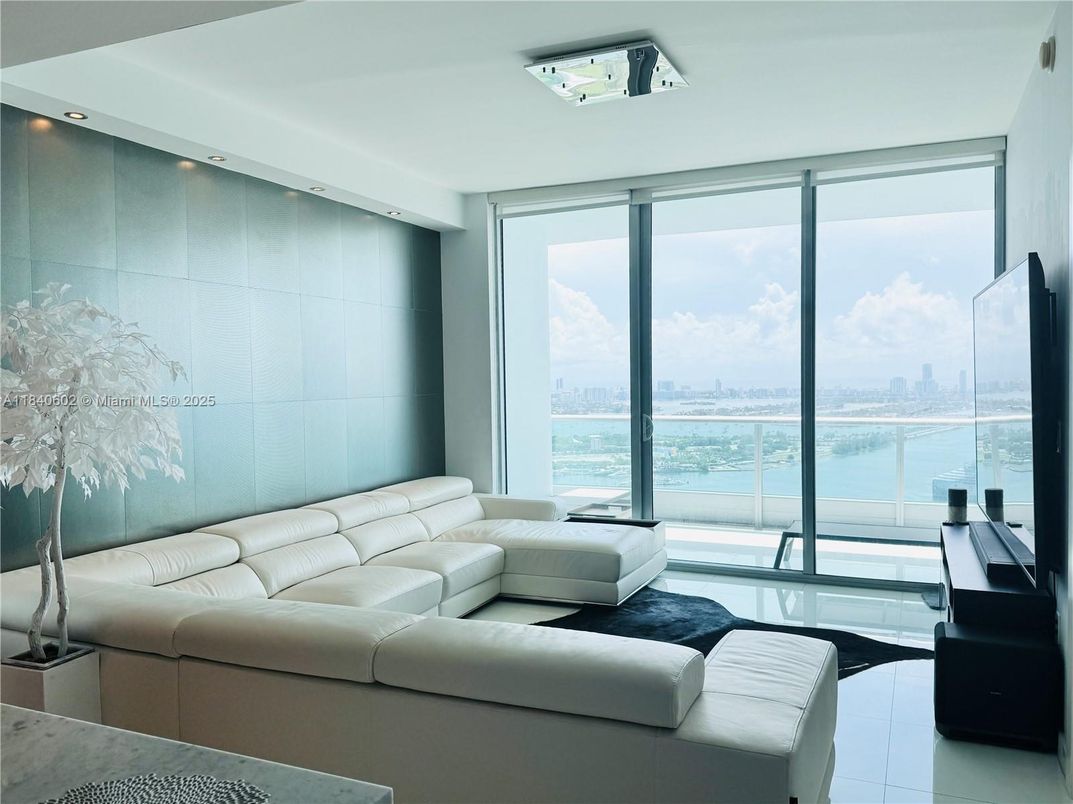Interior, Living room, Water