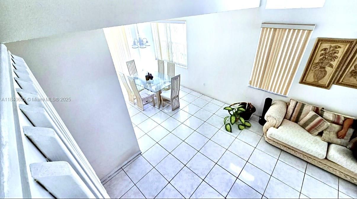 Dining room, Interior