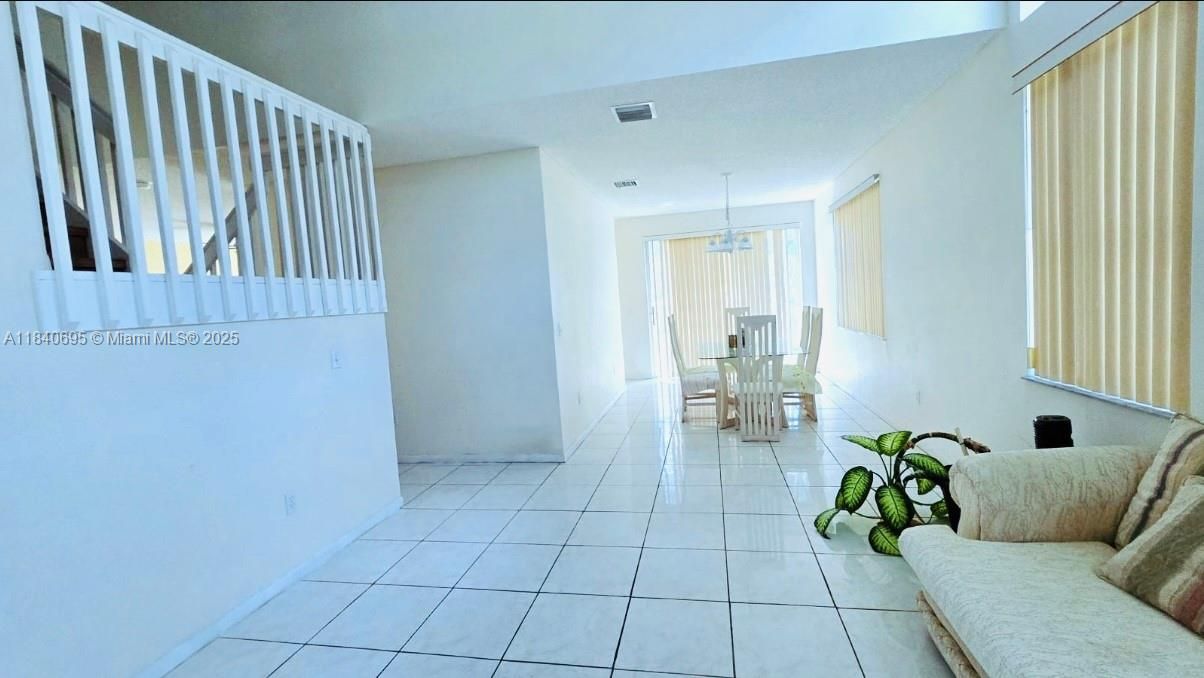 Dining room, Interior