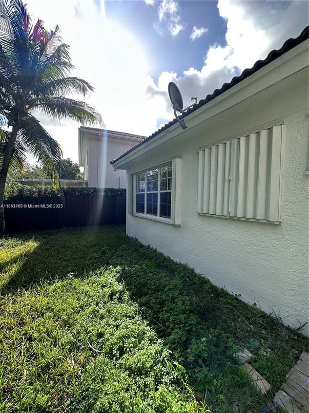 Backyard, Exterior