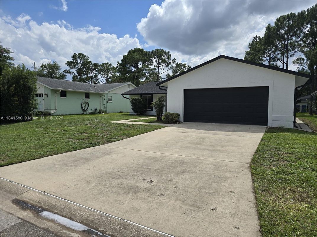 Backyard, Detached Garage, Exterior