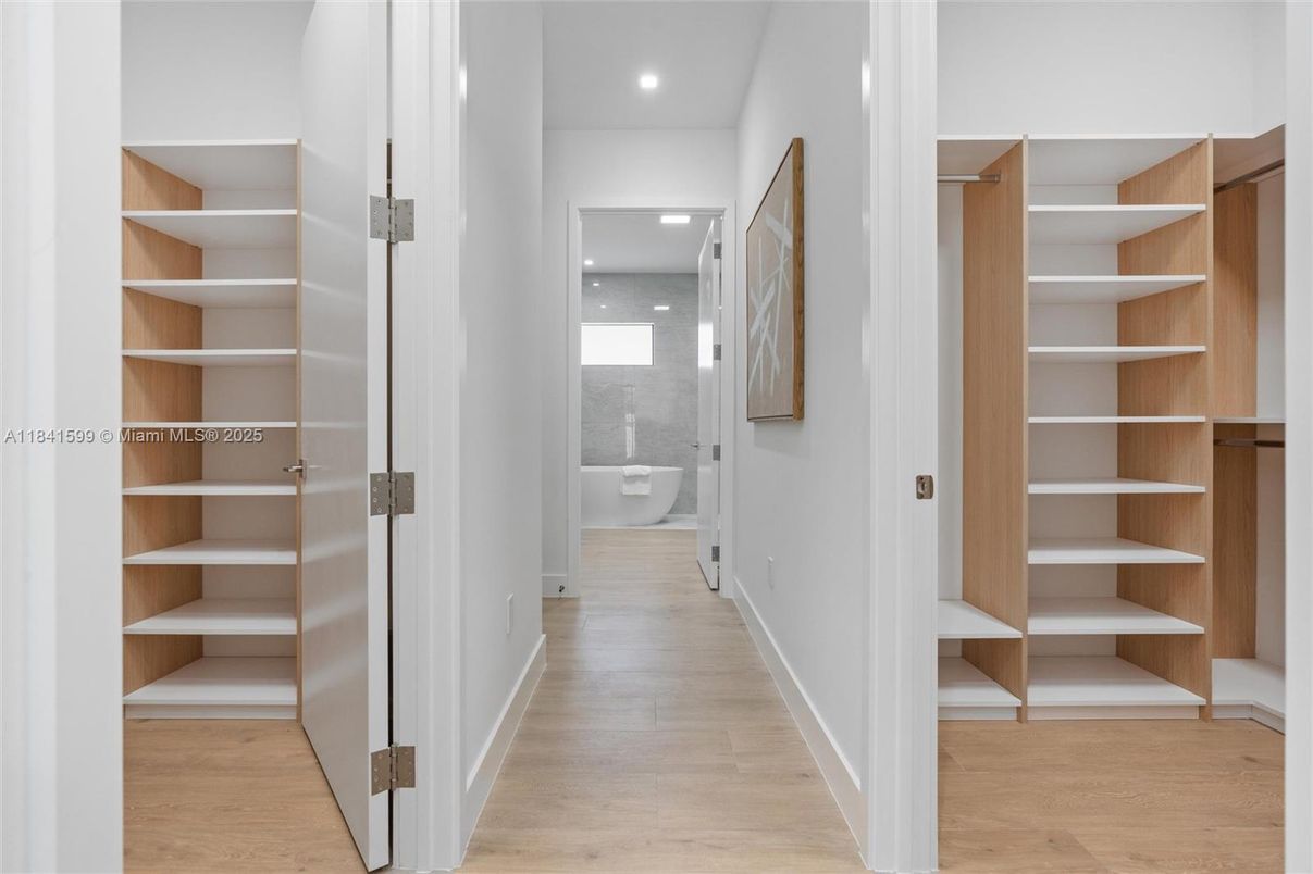 Interior, Recessed Lighting, Walk-in Closets, Wood Texture Flooring