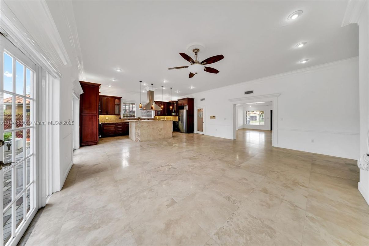 Empty room, Interior, Kitchen, Pendant Lights, Recessed Lighting