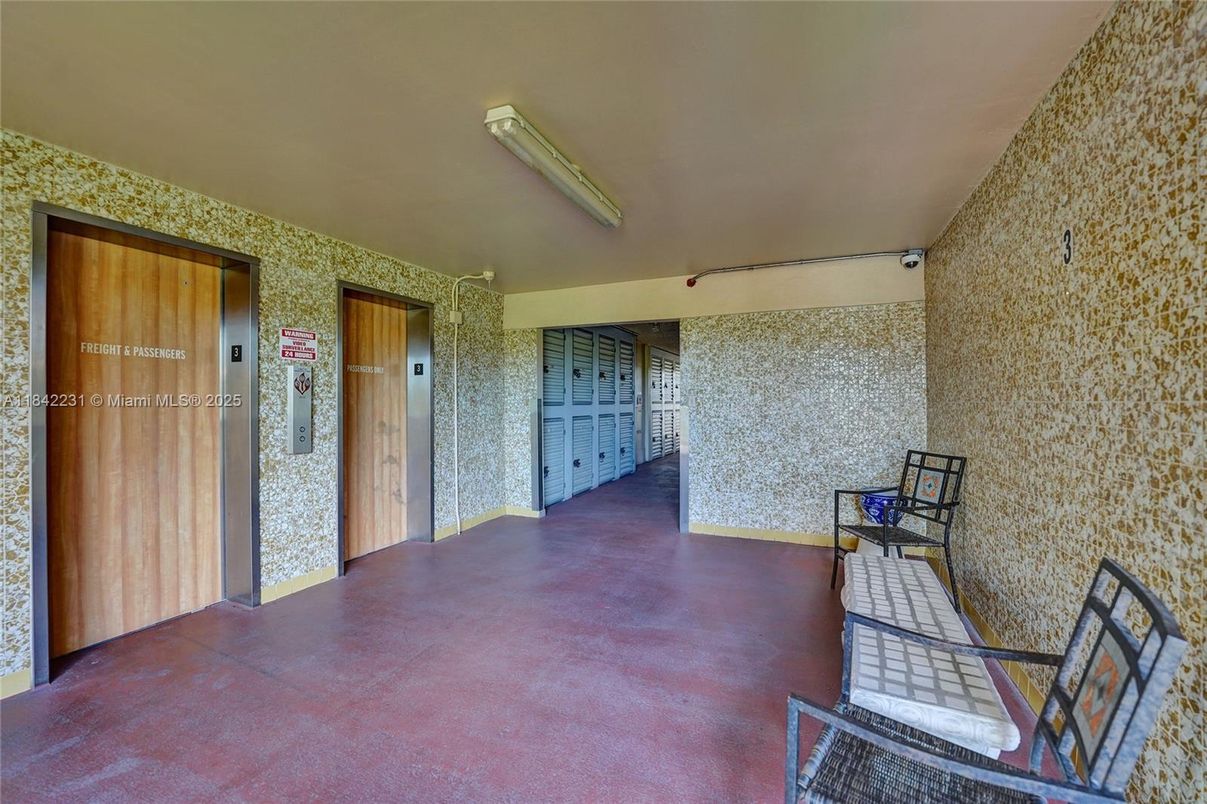 Elevator, Interior