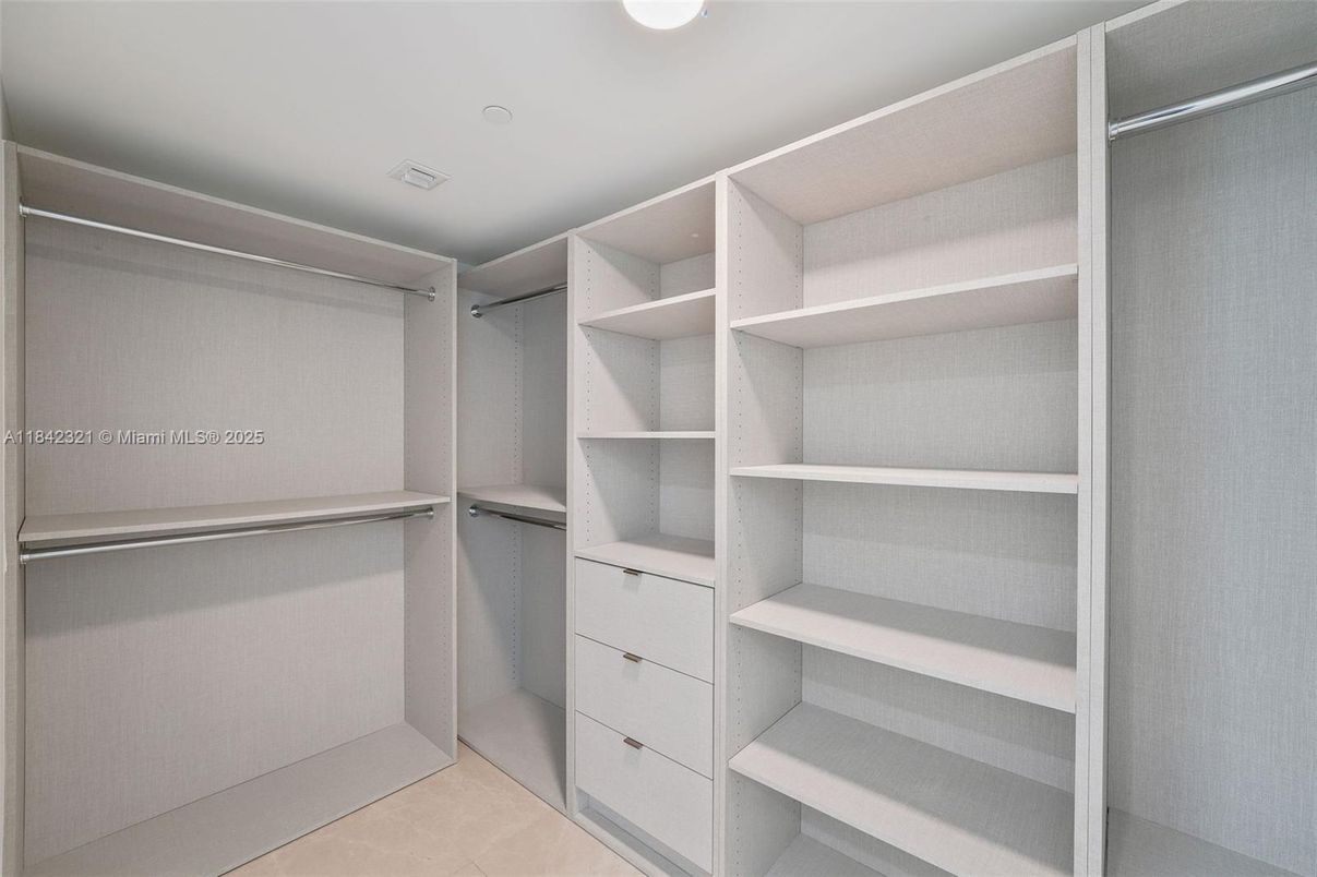 Interior, Recessed Lighting, Walk-in Closets
