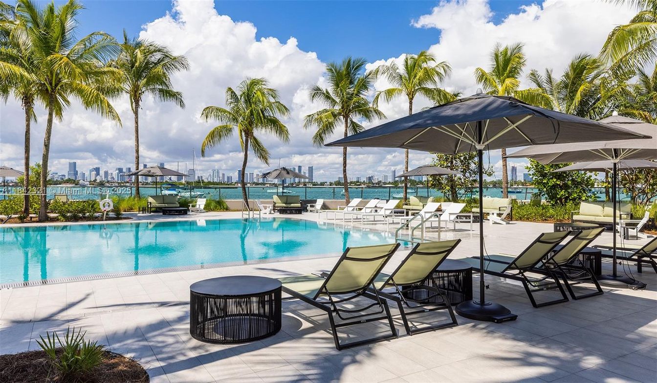 Exterior, Pool, Water