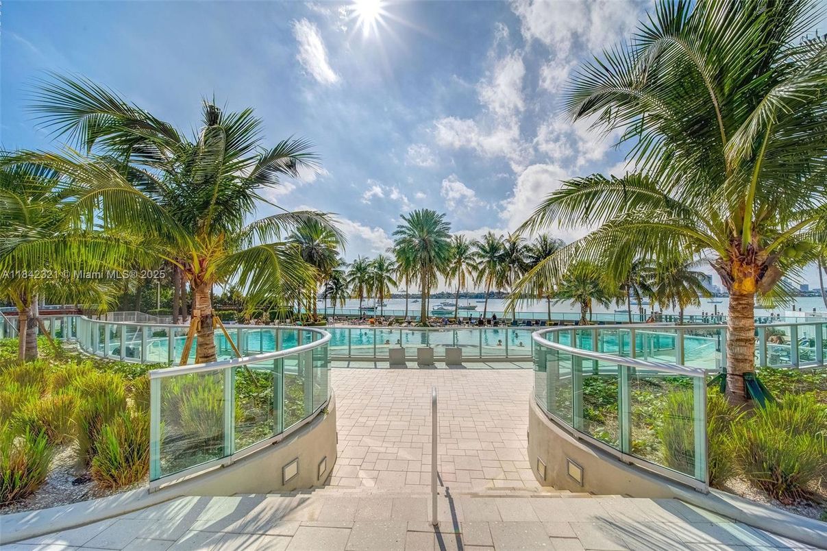 Exterior, Pool, Water
