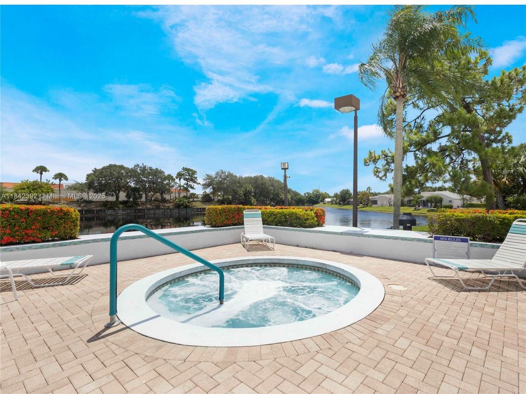 Exterior, Pool, Water