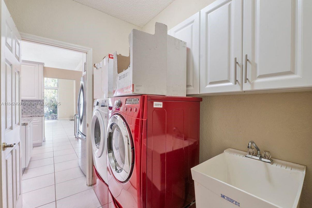 Interior, Washer