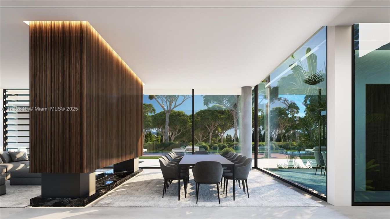 Dining room, Interior