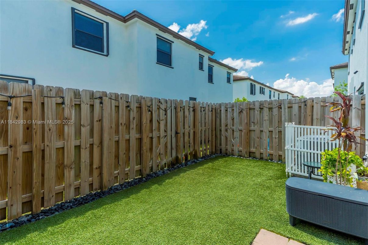 Backyard, Exterior
