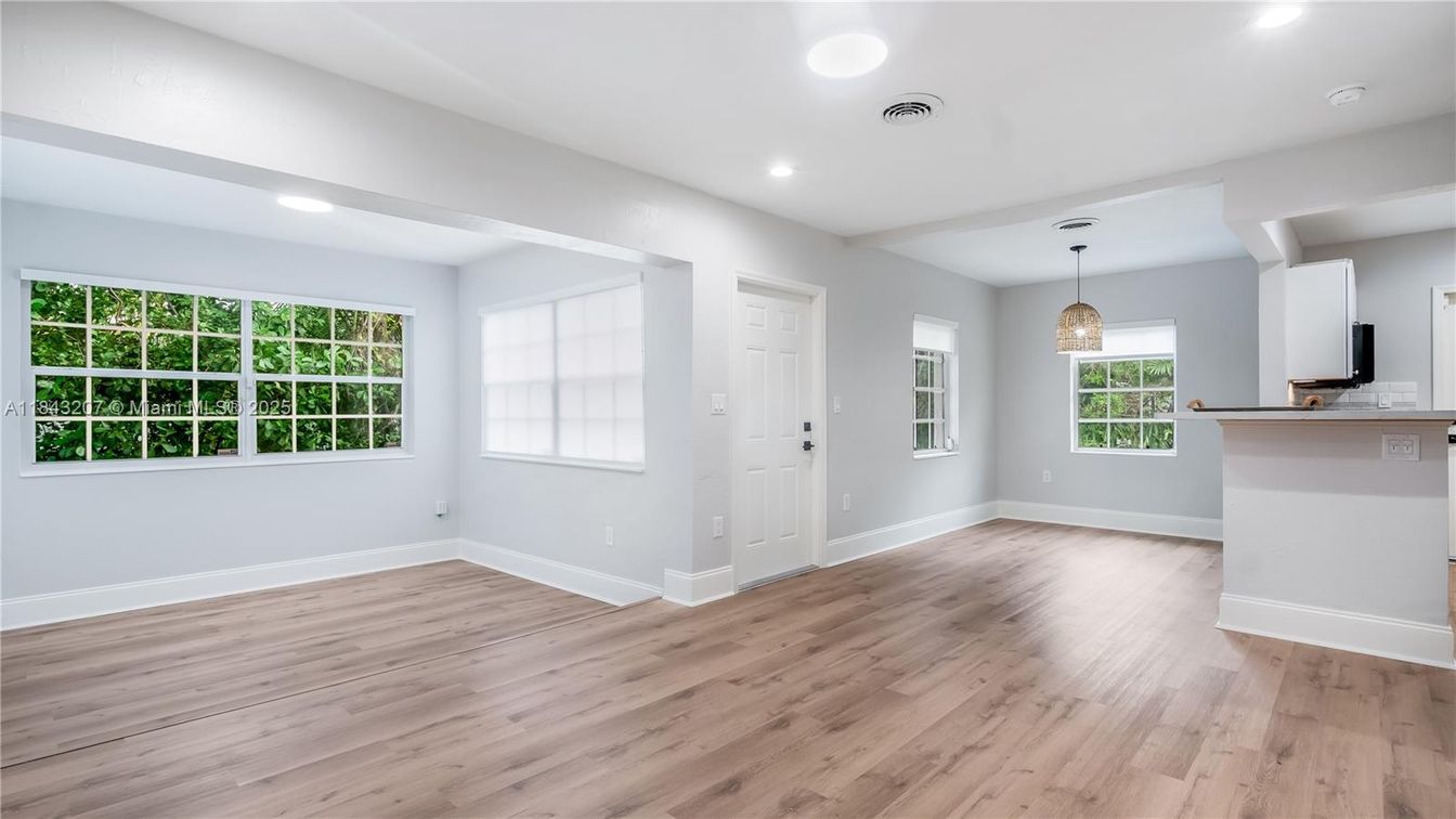 Empty room, Interior, Pendant Lights, Recessed Lighting, Wood Texture Flooring