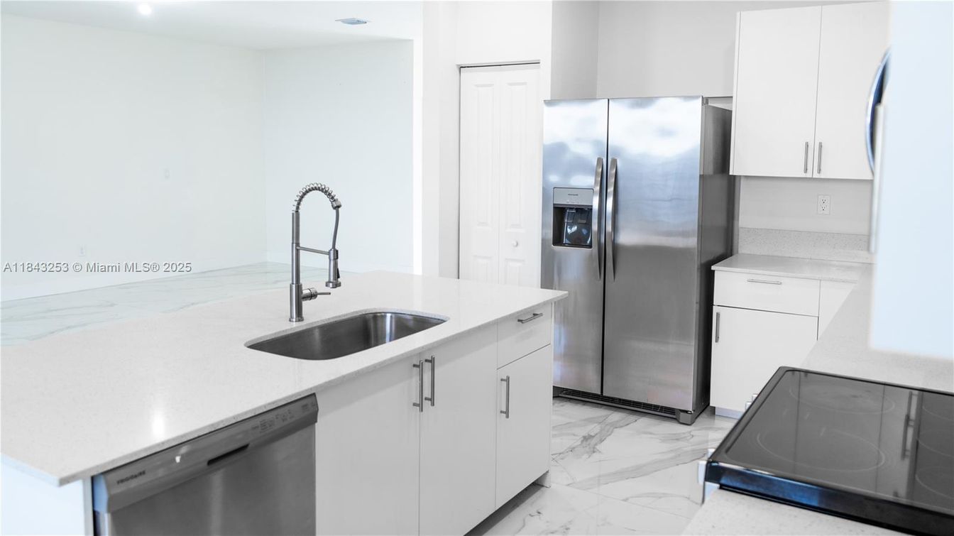 Interior, Kitchen, Marble, Recessed Lighting, Stainless Steel Appliances