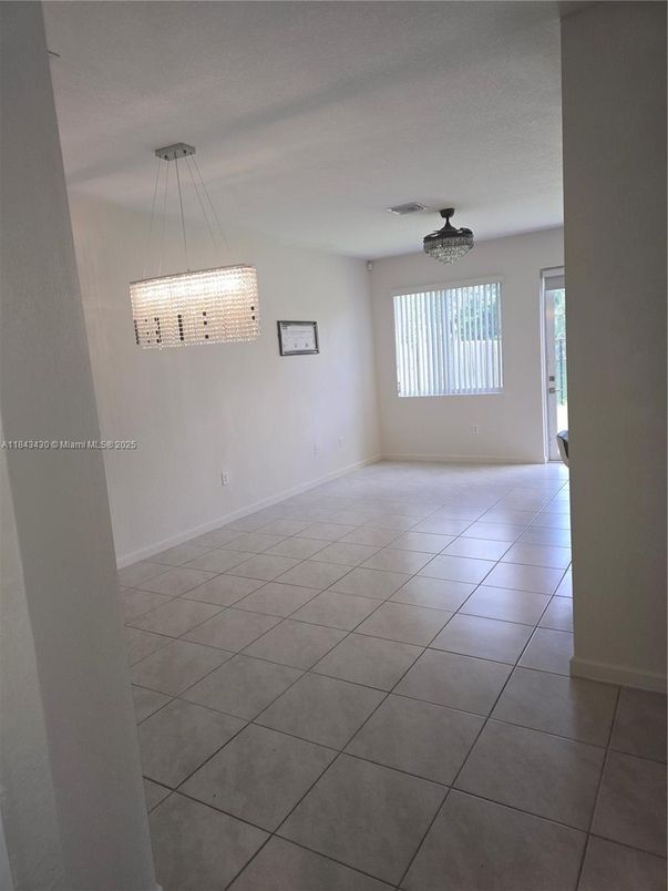 Chandelier, Empty room, Interior, Pendant Lights