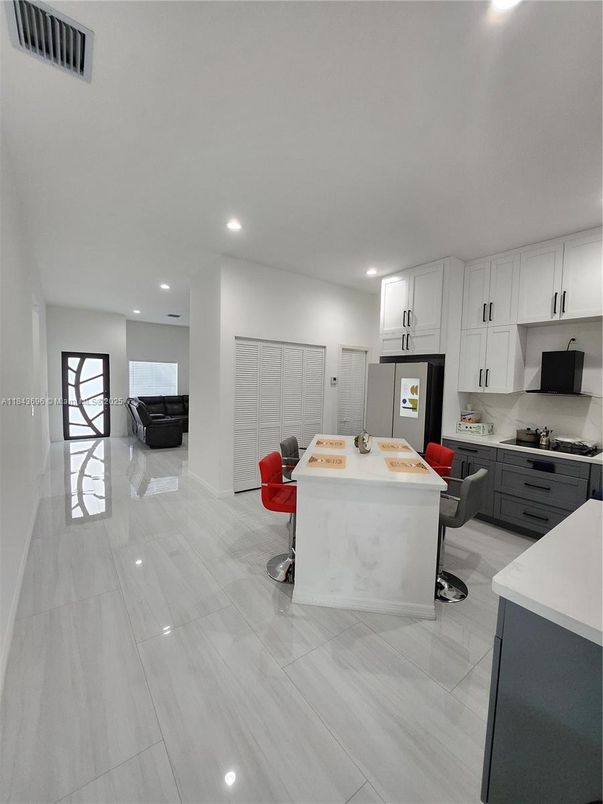 Interior, Kitchen, Recessed Lighting