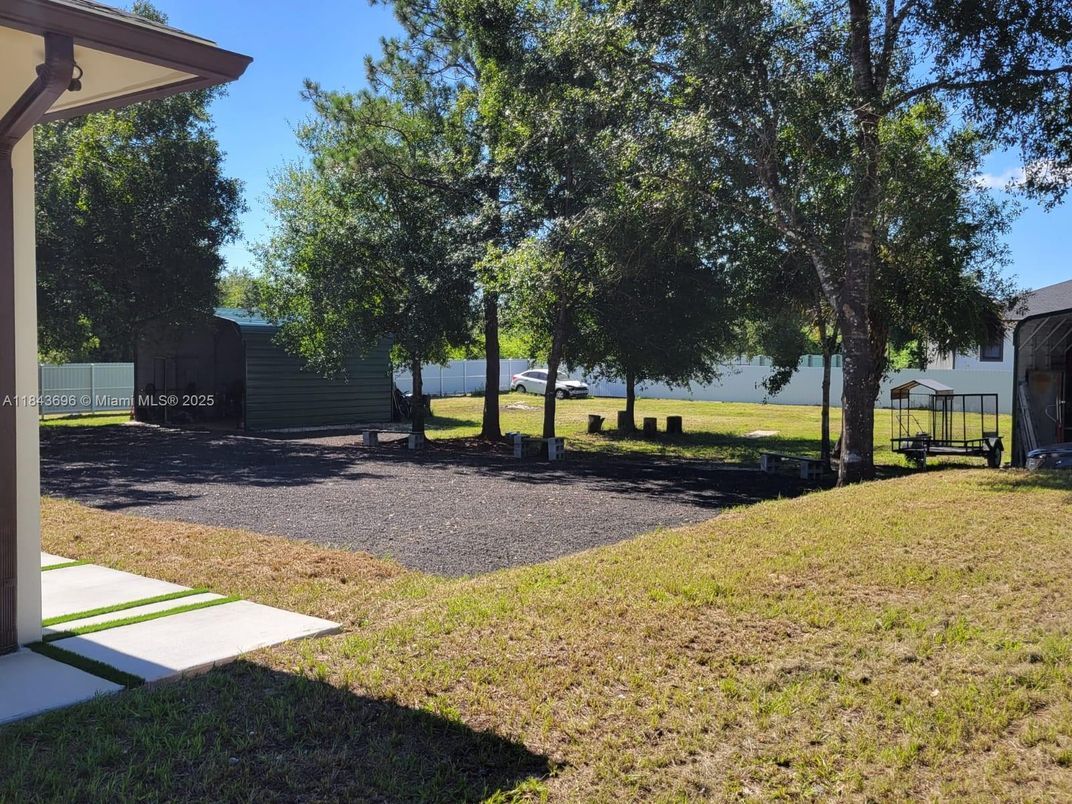 Backyard, Exterior