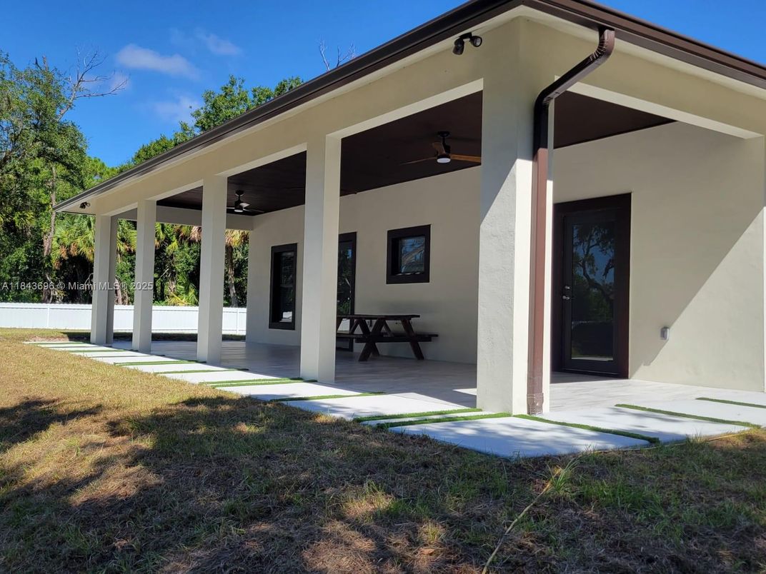 Backyard, Exterior