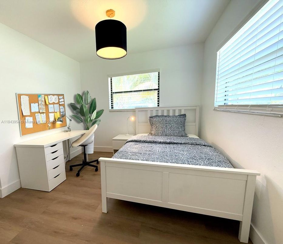 Bedroom, Home Office, Interior, Wood Texture Flooring