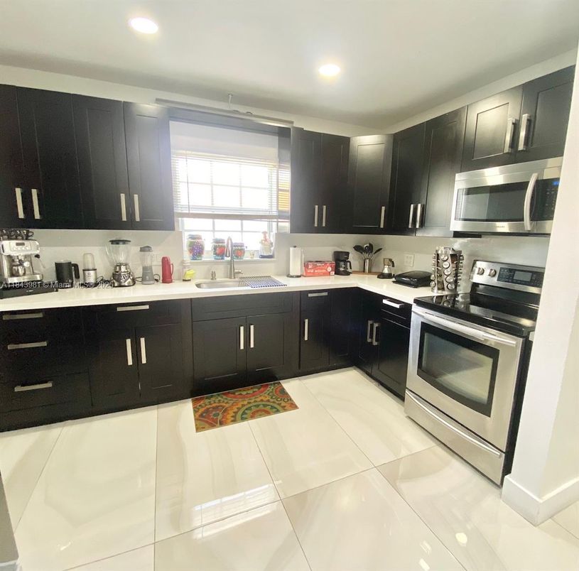 Interior, Kitchen, Recessed Lighting