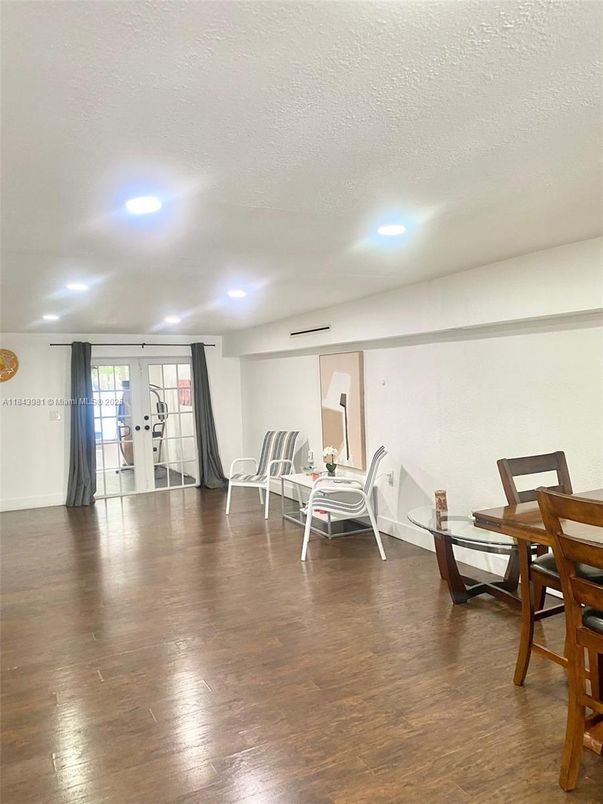 Dining room, Interior, Recessed Lighting, Wood Texture Flooring