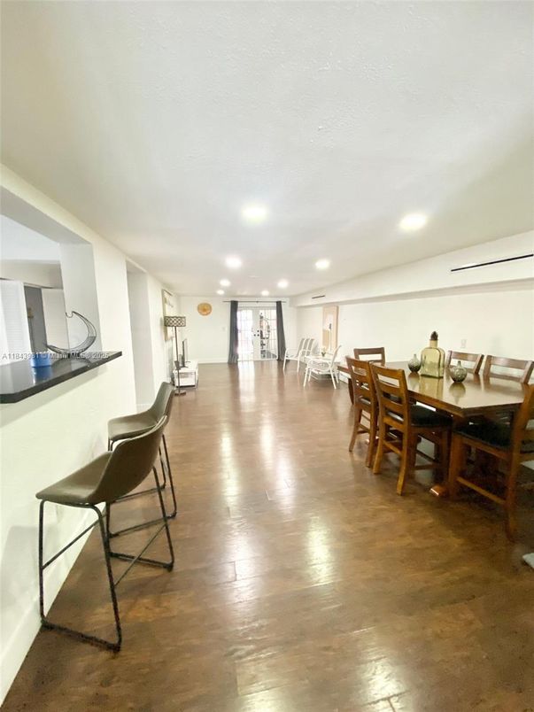 Dining room, Interior, Recessed Lighting, Wood Texture Flooring