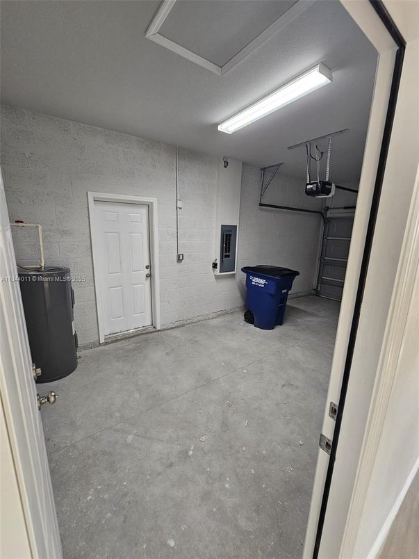 Garage, Interior