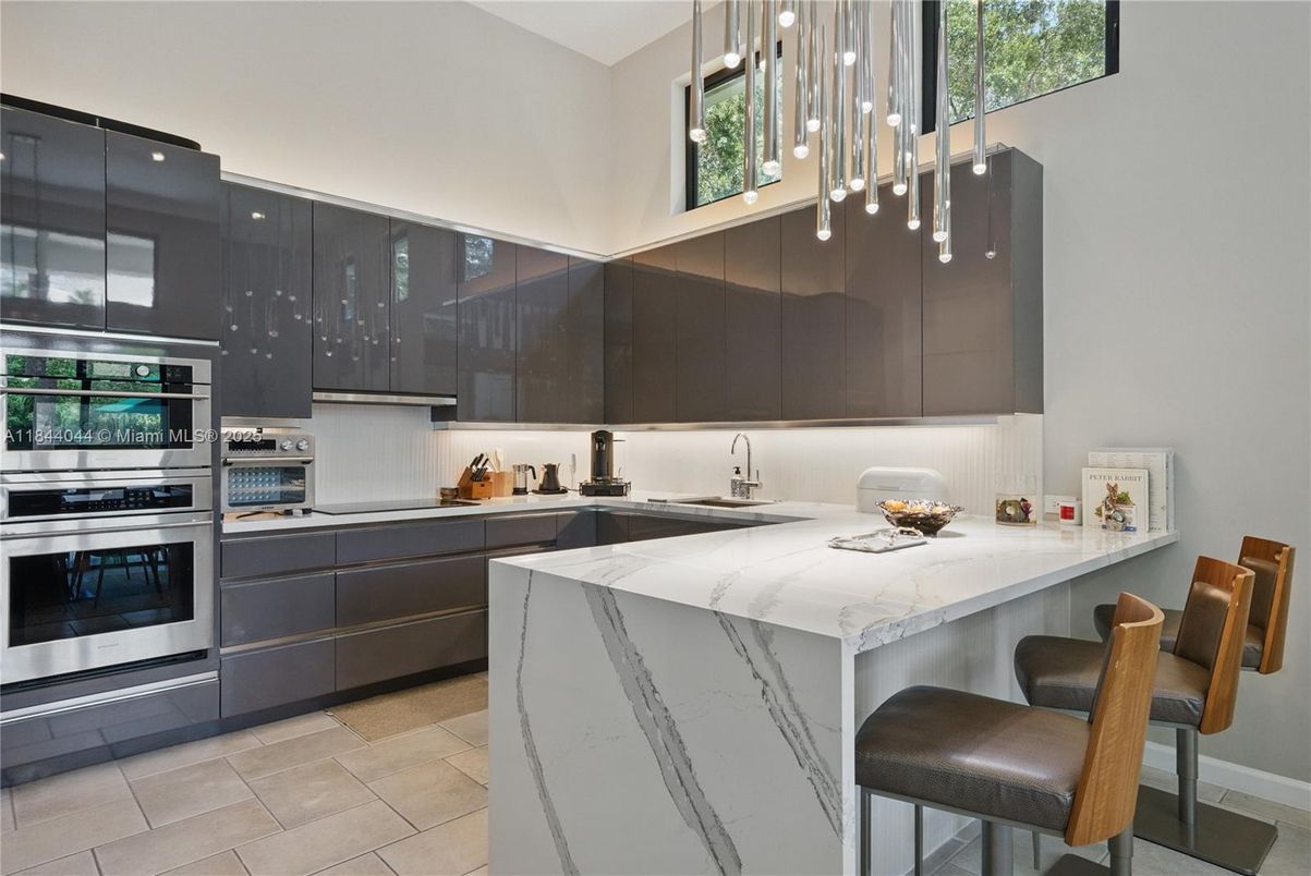 Interior, Kitchen, Pendant Lights, Stainless Steel Appliances