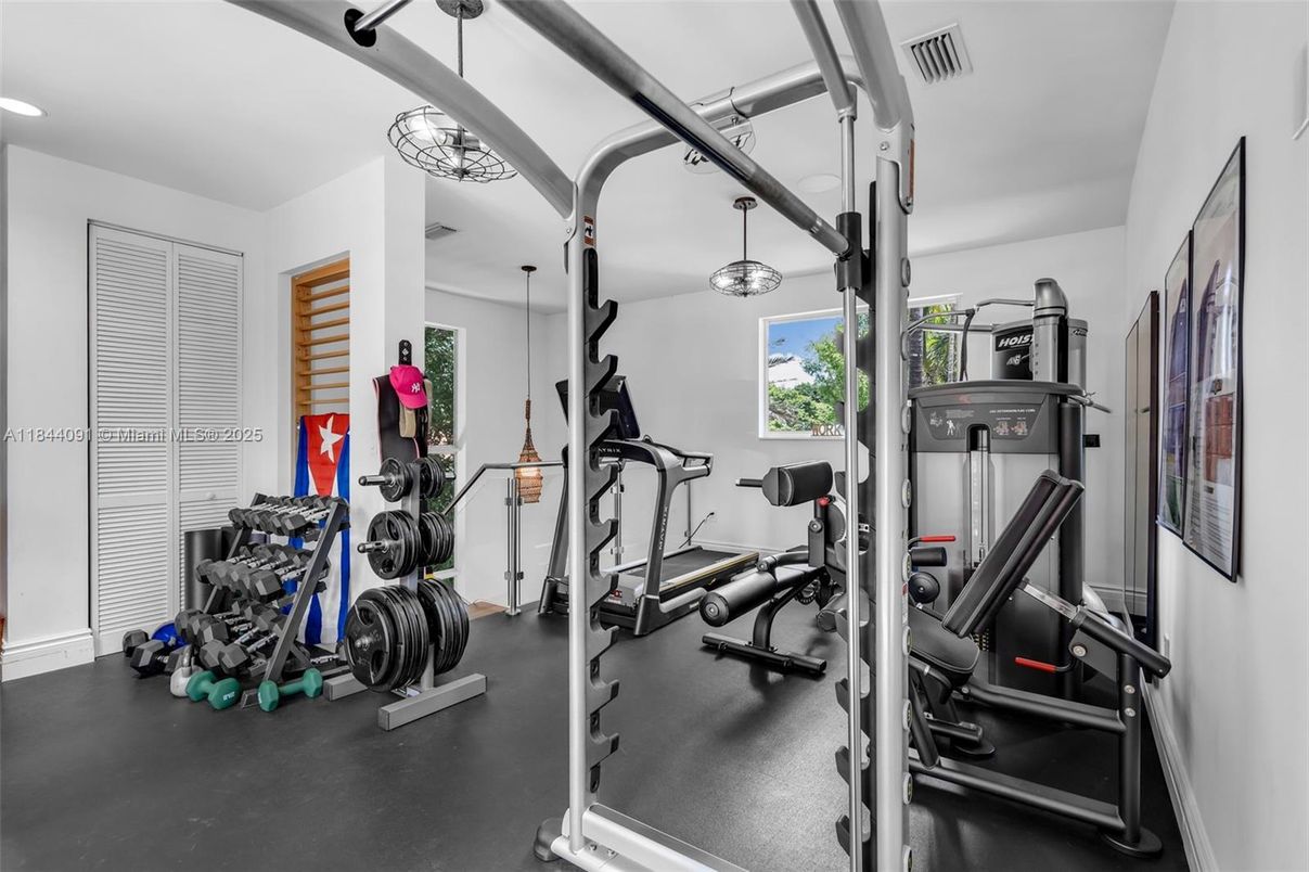 Fitness Equipment, Interior, Recessed Lighting