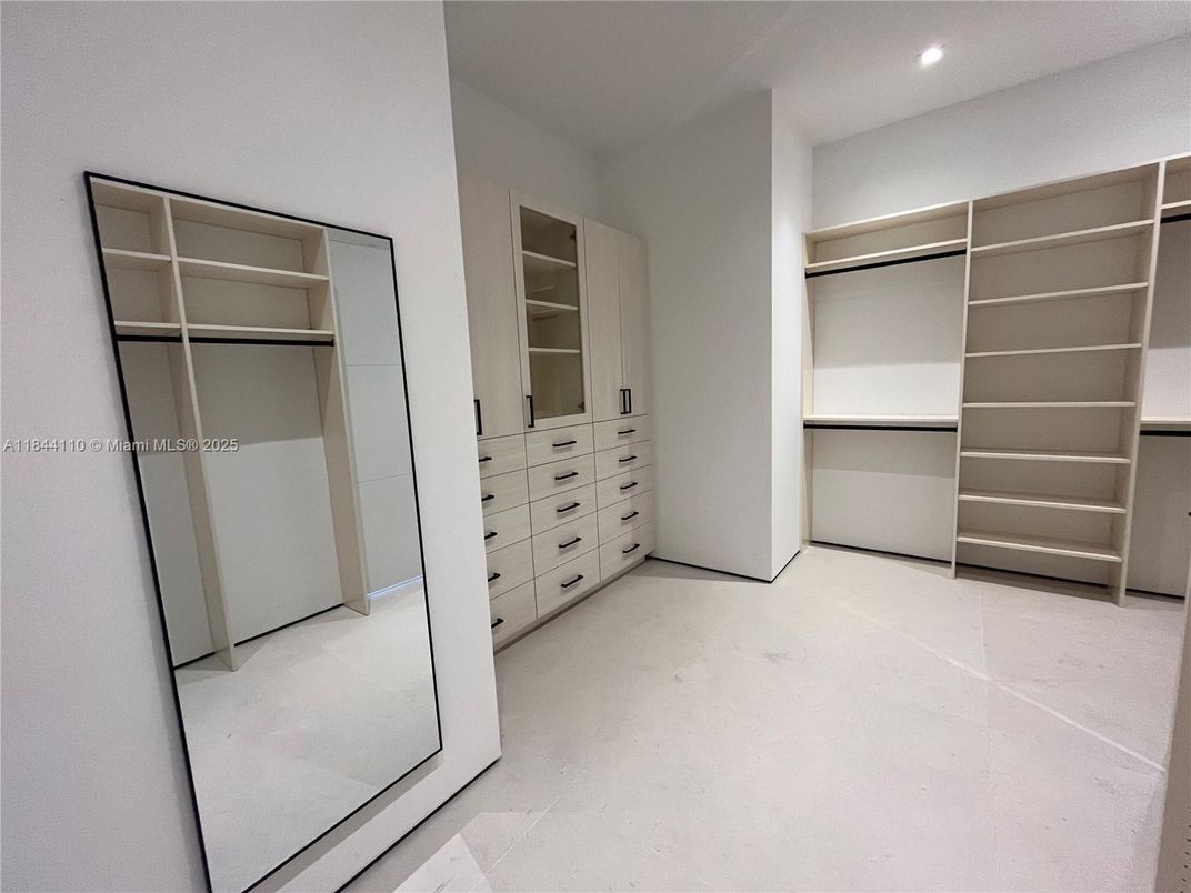 Interior, Recessed Lighting, Walk-in Closets