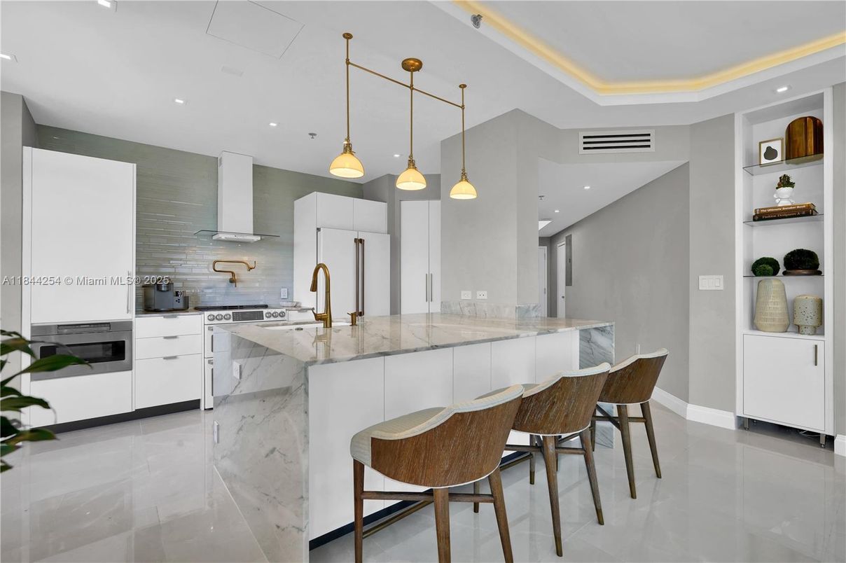 Interior, Kitchen, Pendant Lights, Recessed Lighting, Stainless Steel Appliances