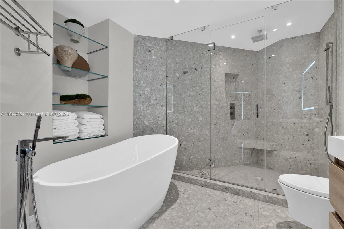 Bathroom, Free Standing Baths, Glass Shower, Interior, Recessed Lighting