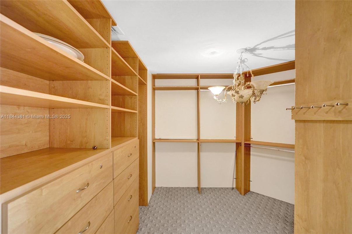 Chandelier, Interior, Recessed Lighting, Walk-in Closets