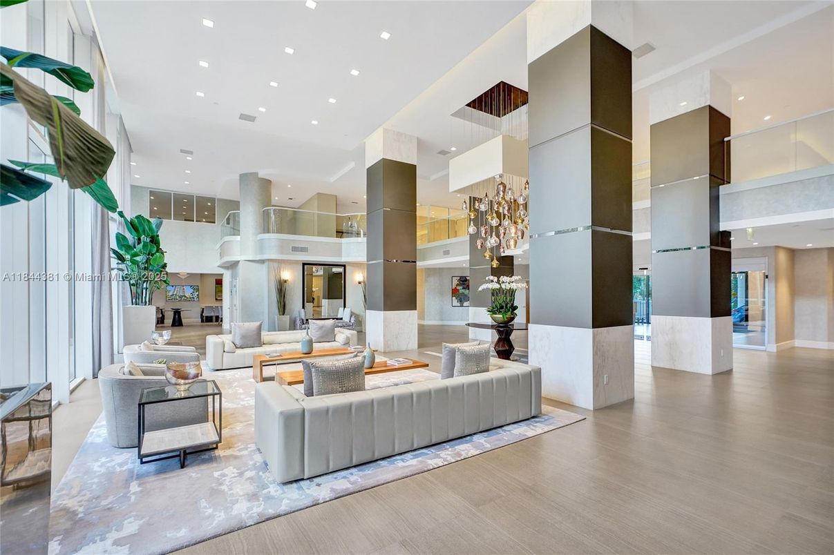 Interior, Living room, Pendant Lights, Recessed Lighting, Wood Texture Flooring