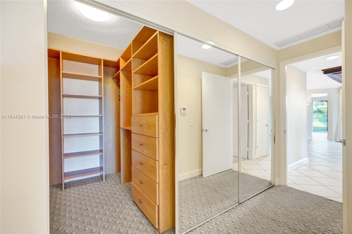 Interior, Recessed Lighting, Walk-in Closets