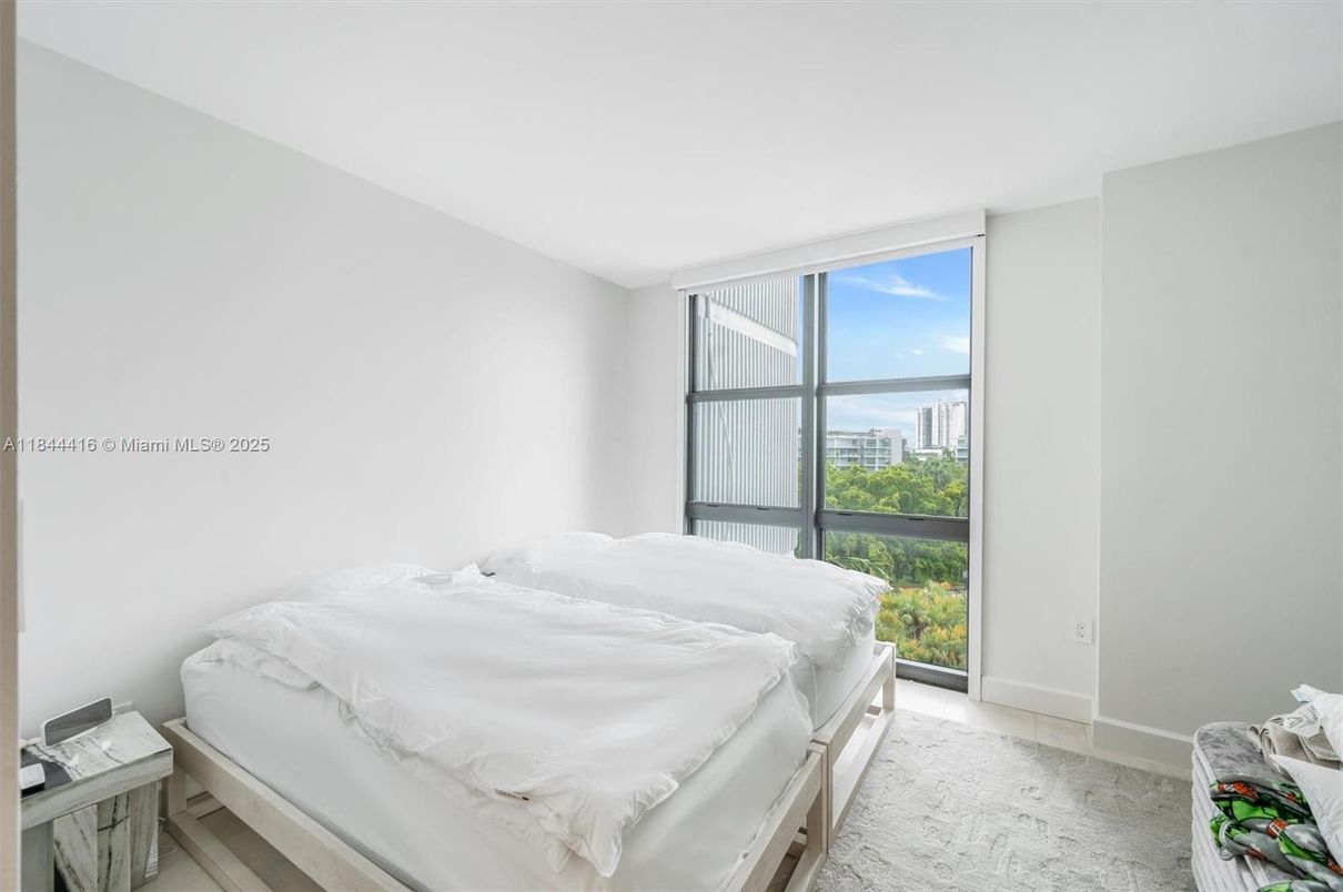 Bedroom, Interior, Water