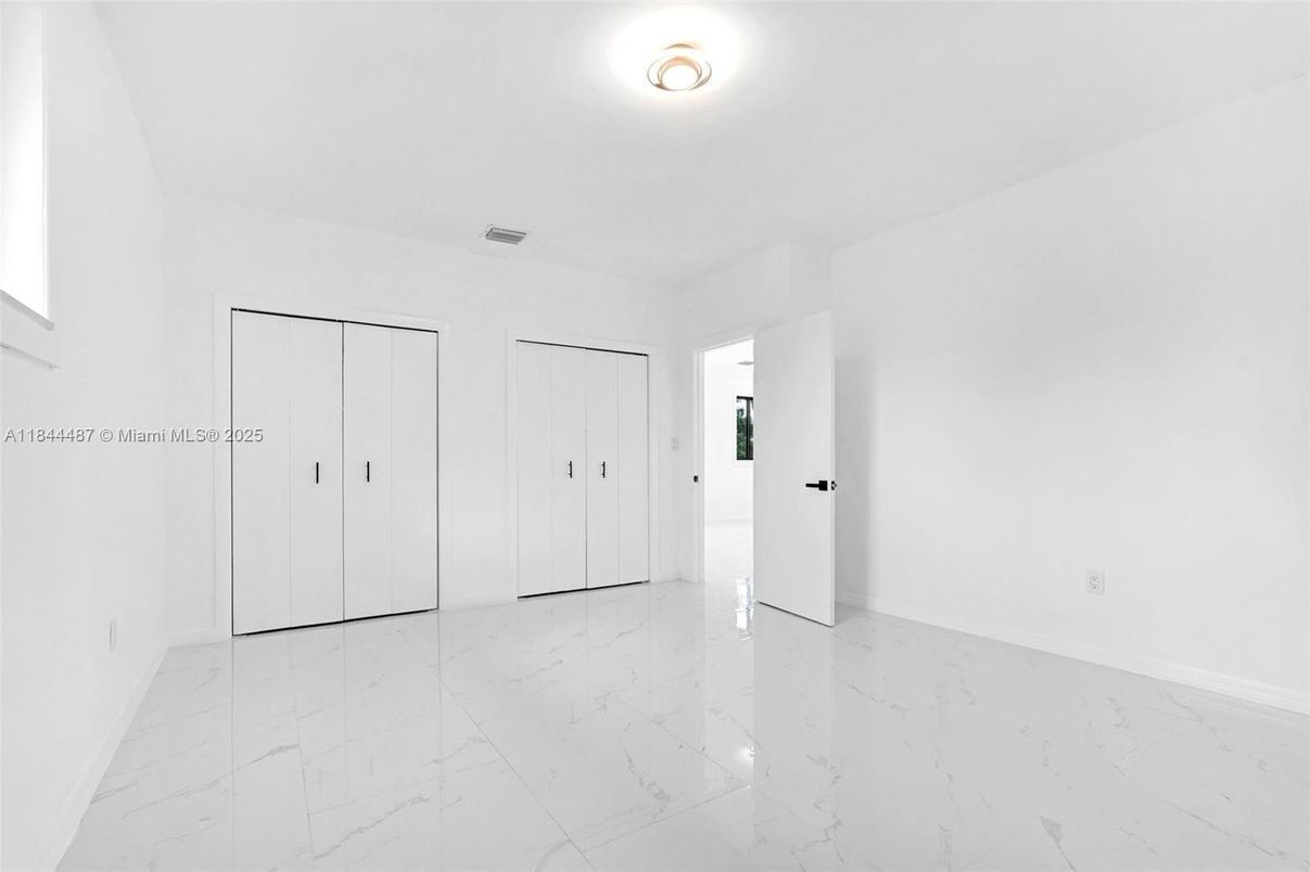 Empty room, Interior, Marble